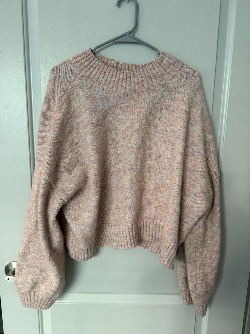 Peachy American Eagle sweater